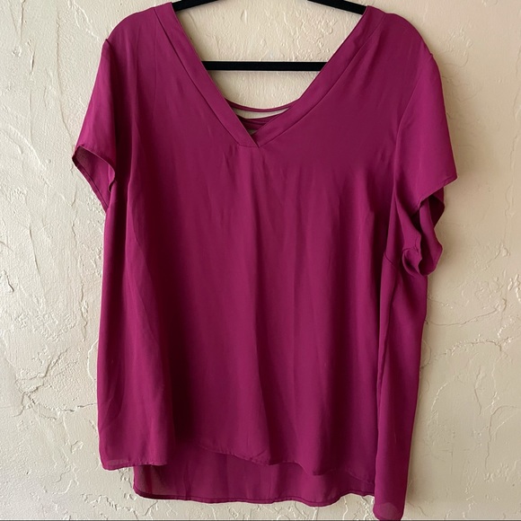 Torrid Cris Cross Berry V Neck Top Size 2 - Picture 8 of 8